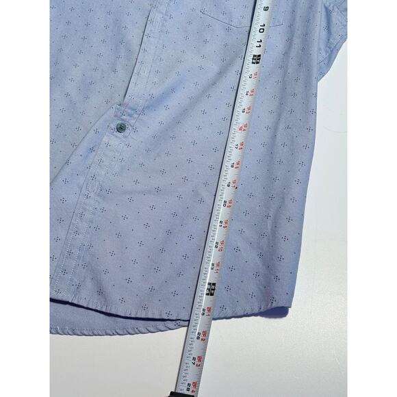 Six Lincoln Men's Short Sleeve Button-Up Shirt - Light Blue, Size Medium - Picture 6 of 10